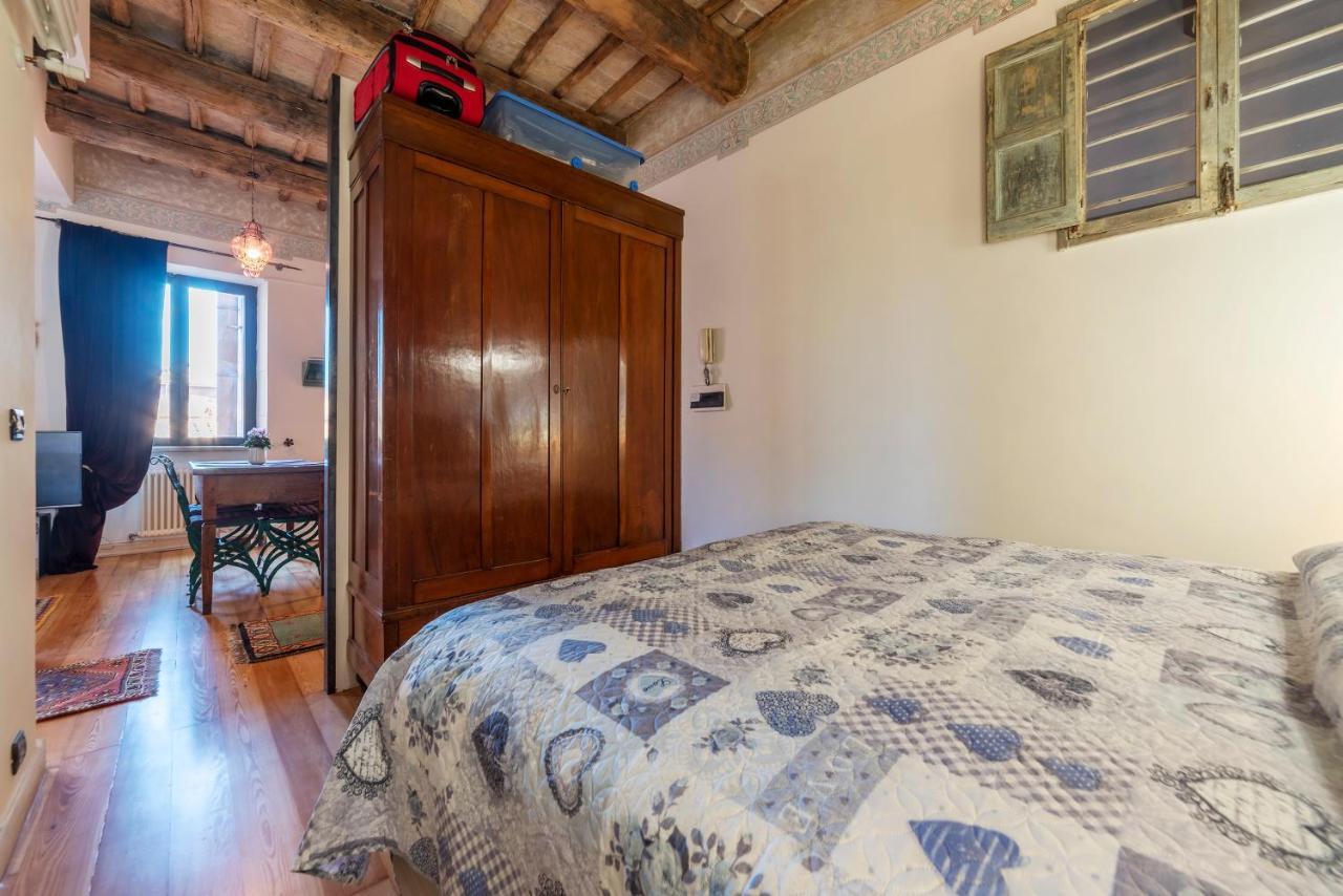 רומא Trastevere Elegant Apartment מראה חיצוני תמונה