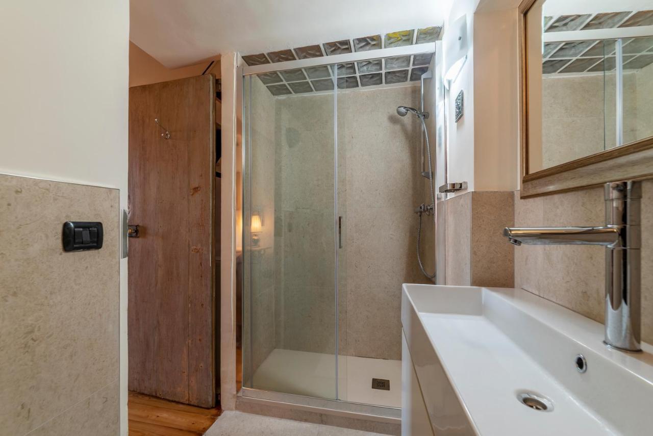 רומא Trastevere Elegant Apartment מראה חיצוני תמונה