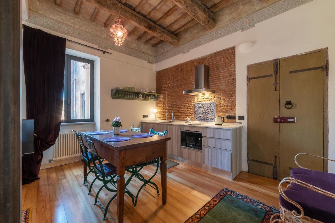 רומא Trastevere Elegant Apartment מראה חיצוני תמונה